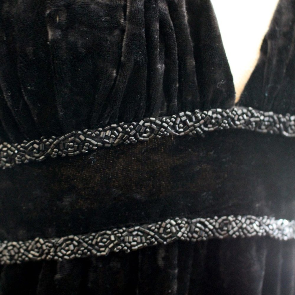 City Triangles Velvet Embellished Halter Top - Picture 3 of 4
